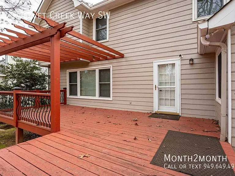 1345 Velvet Creek Way SW — Photo 40
