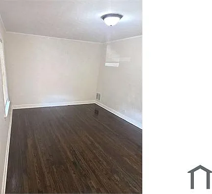 8509 S Yates Blvd — Photo 6