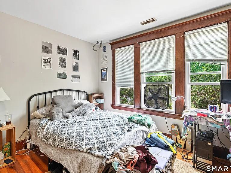 255 W Elm St #3 — Photo 8