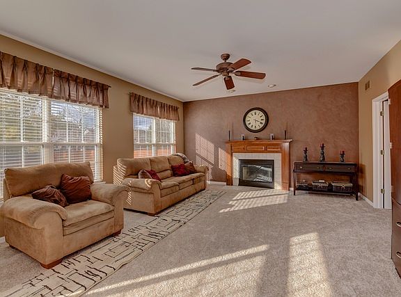 3rd image of 2720 Cavalcade Ct