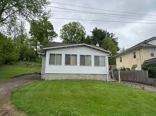 55 Spring St, Shavertown, PA 18708