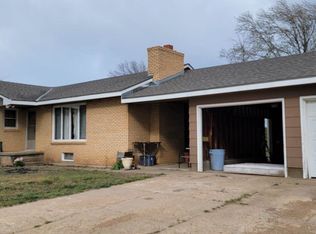 3308A S Holmes Rd, Salina, KS 67401