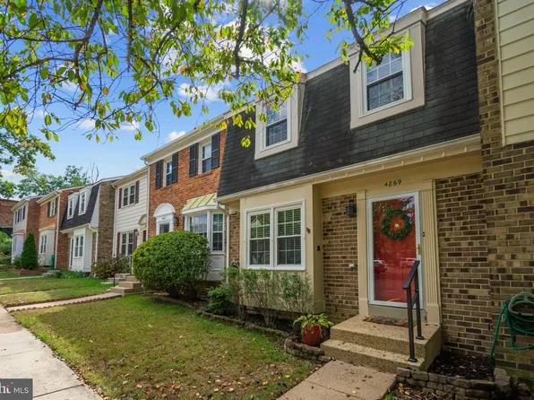 4869 Nash Dr, Fairfax, VA 22032