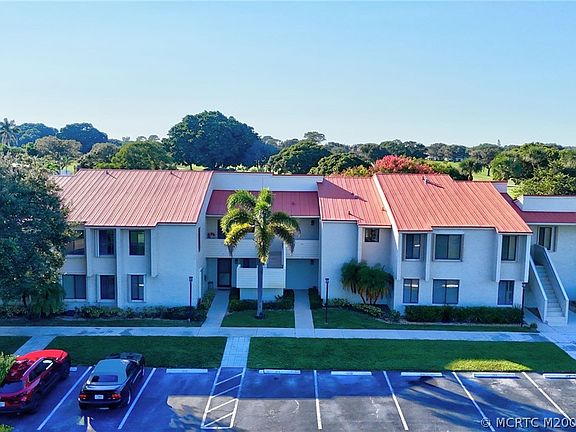 3rd image of 5111 SE Miles Grant Rd APT 204