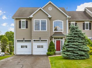 409 Lenox Rd UNIT 409, Fairfield, CT 06825