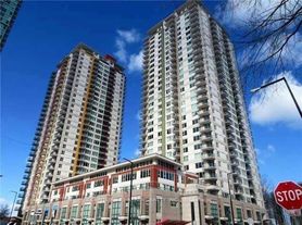 25 Town Centre Ct
