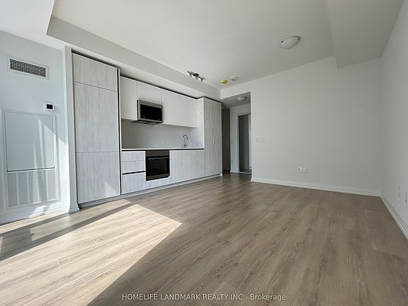 4th image of 8 Widmer St #4001