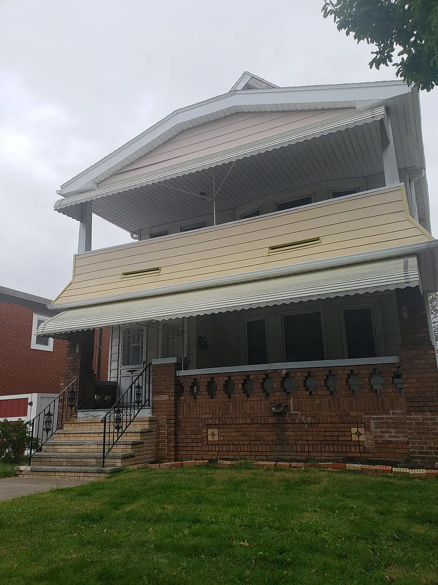 2015 Wascana Ave photo 1