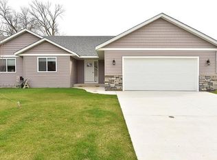 1013 Reed Ave, Faribault, MN 55021