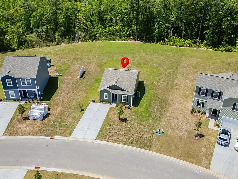 450 Castillo Dr — Photo 33