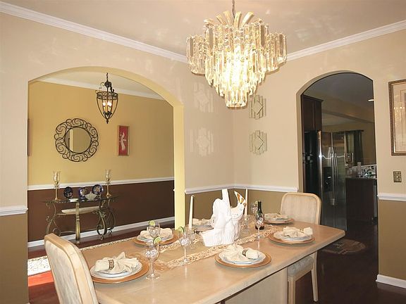 Dining Rm