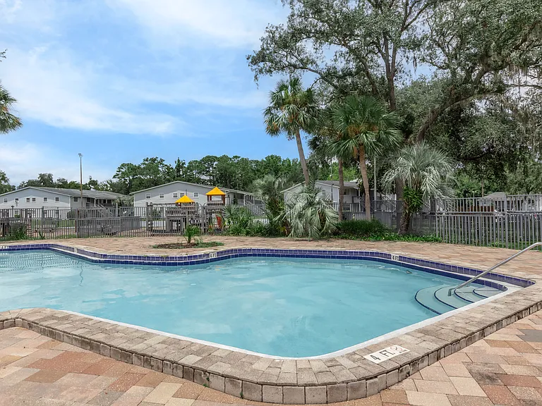 Magnolia Point — Photo 16
