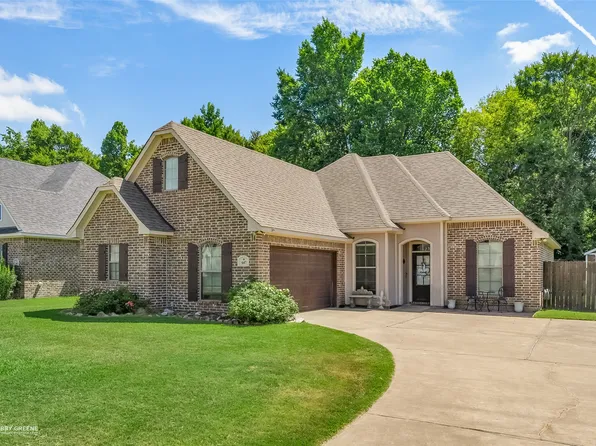 647 Lessie Dr, Stonewall, LA 71078