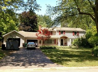152 Brentwood Dr, Penfield, NY 14526
