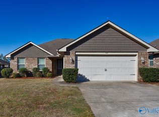 321 Saddlegate Dr NW, Huntsville, AL 35806