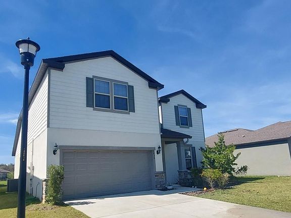 2nd image of 2836 E Lake Pointe Dr