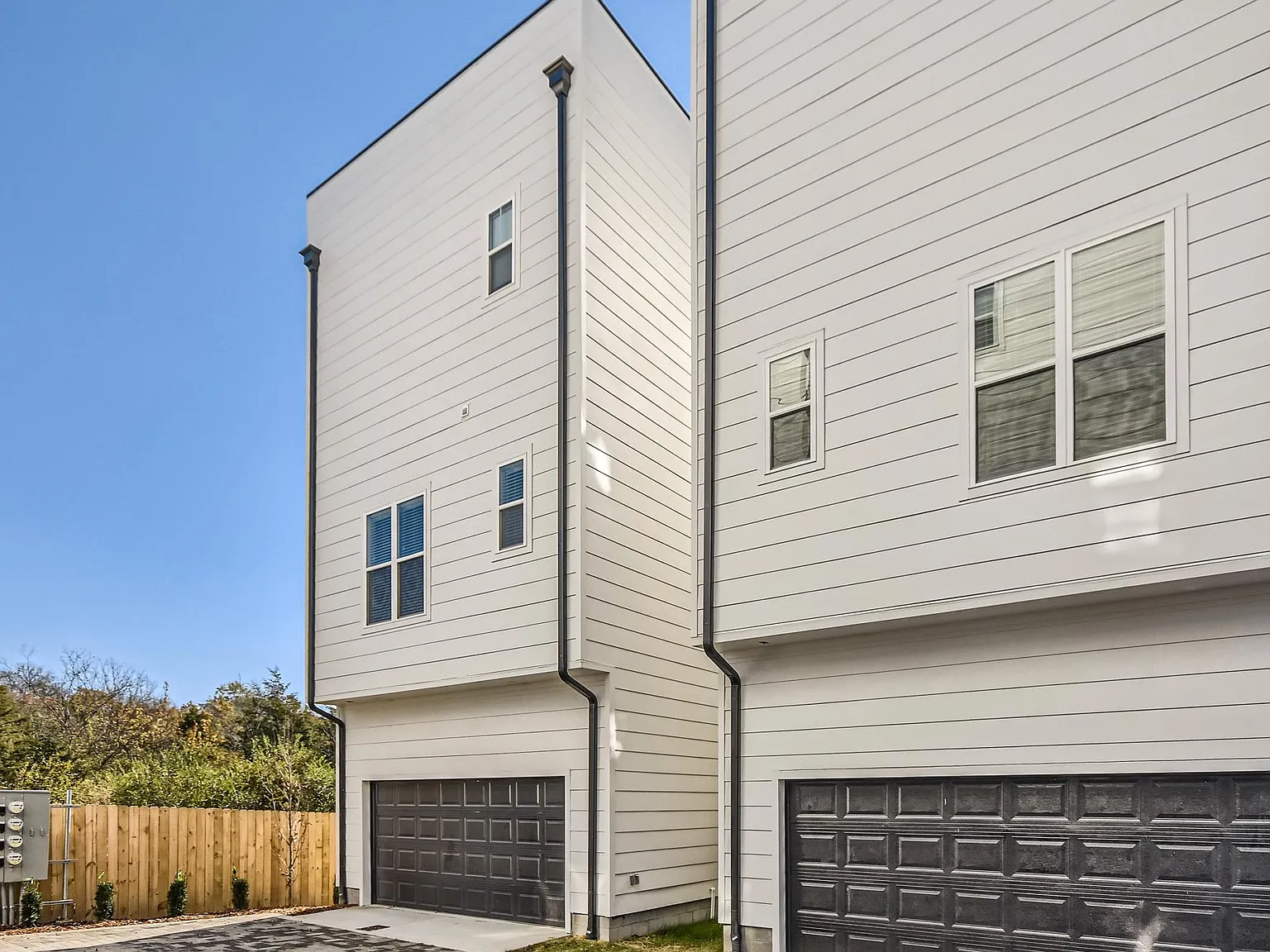 3 bed, 3.5 bath, 2118 sqft, $2,900 — Photo 4