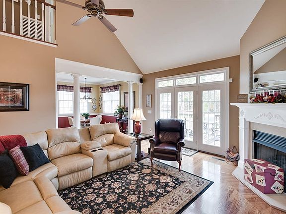 2nd image of 189 Peppertree Dr NE