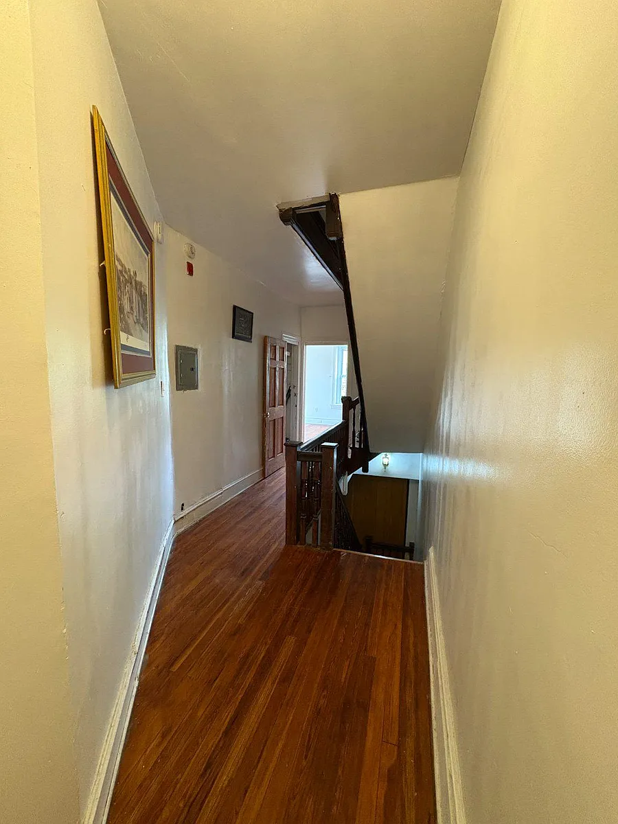 Building Photo - 5510 Greene St #2