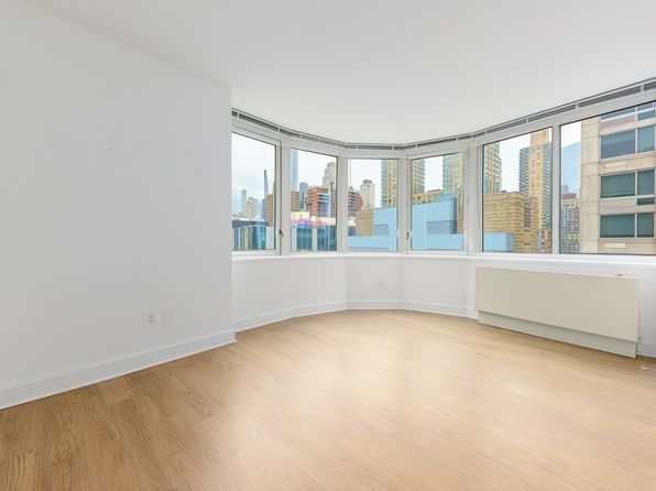140 Riverside Blvd APT 1227