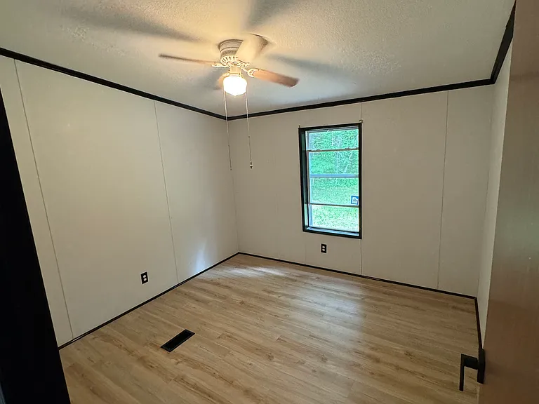 5637 Fitzwater Rd — Photo 11