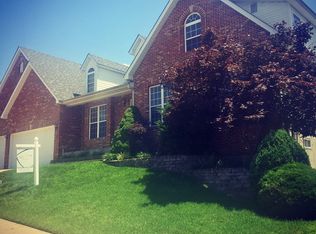 13428 Garden Circle Ct, Saint Louis, MO 63128