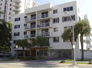 1605 Bay Dr, Miami Beach, FL 33141