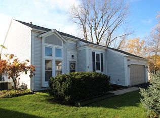 1775 Charles Ave, Algonquin, IL