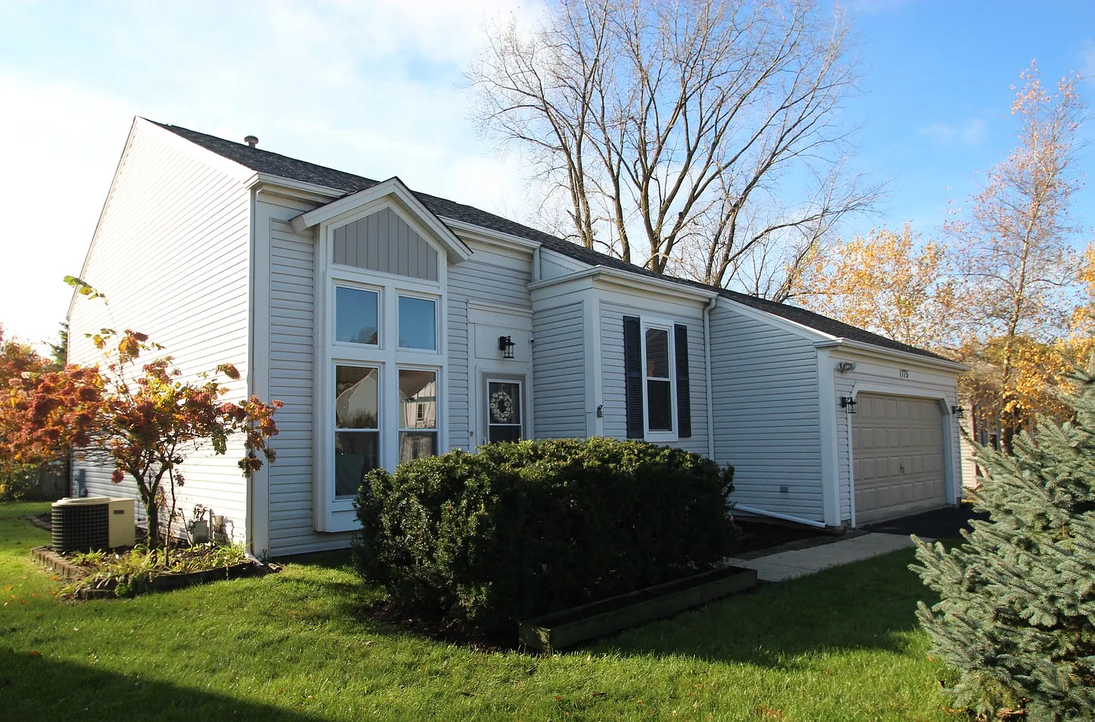 1775 Charles Ave photo 1