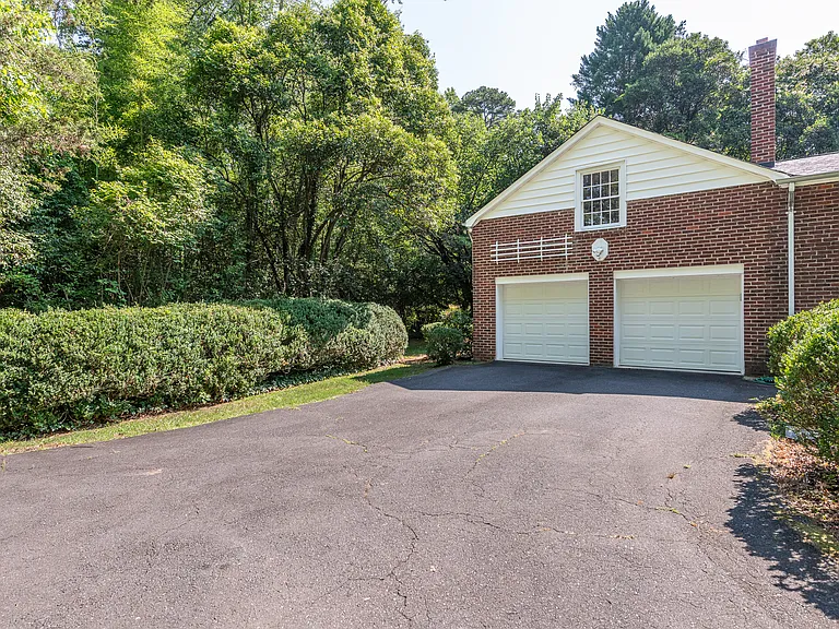 4001 Churchill Rd — Photo 45