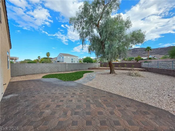 133 Montesol Dr, Henderson, NV 89012