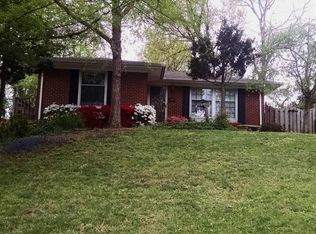 2515 Emerald Dr, Greensboro, NC 27403