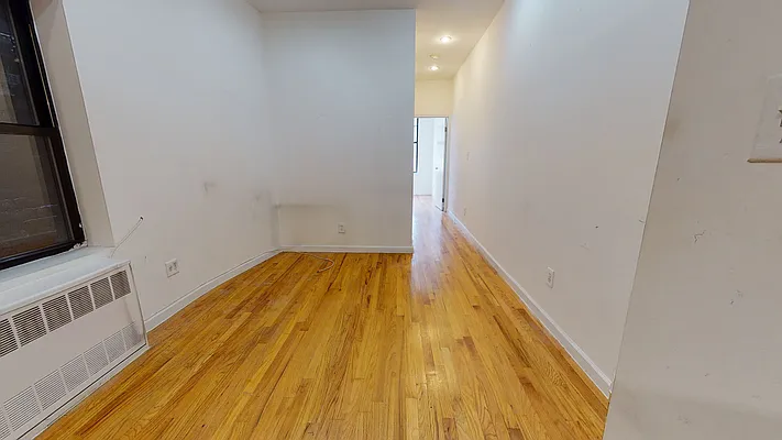 Rented by Bond New York | media 5