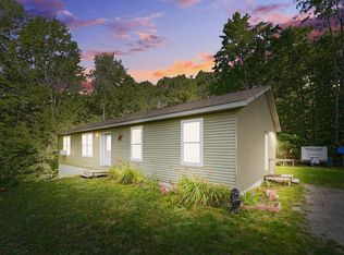 16536 Acorn Rdg, Beulah, MI 49617