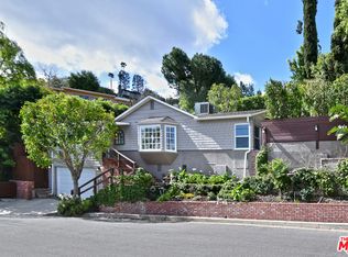 15200 Del Gado Dr, Sherman Oaks, CA 91403