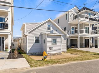 621 W Montgomery Ave, Wildwood, NJ