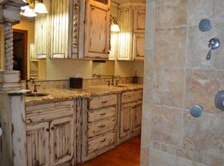 5410 Linda Ln, Beaumont, TX 77708