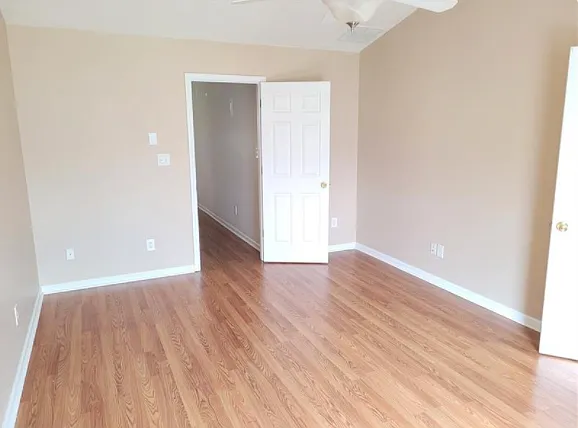 2954 Greyhawk Ln — Photo 12
