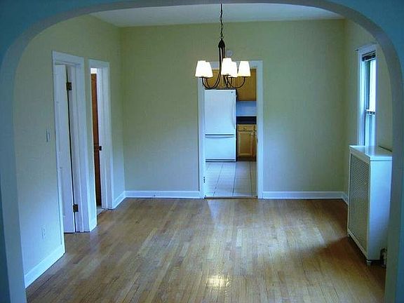 5th image of 8341 Laramie Ave