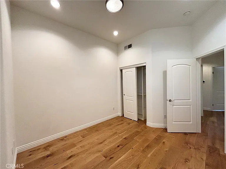 441 N Los Robles Ave #16 — Photo 13