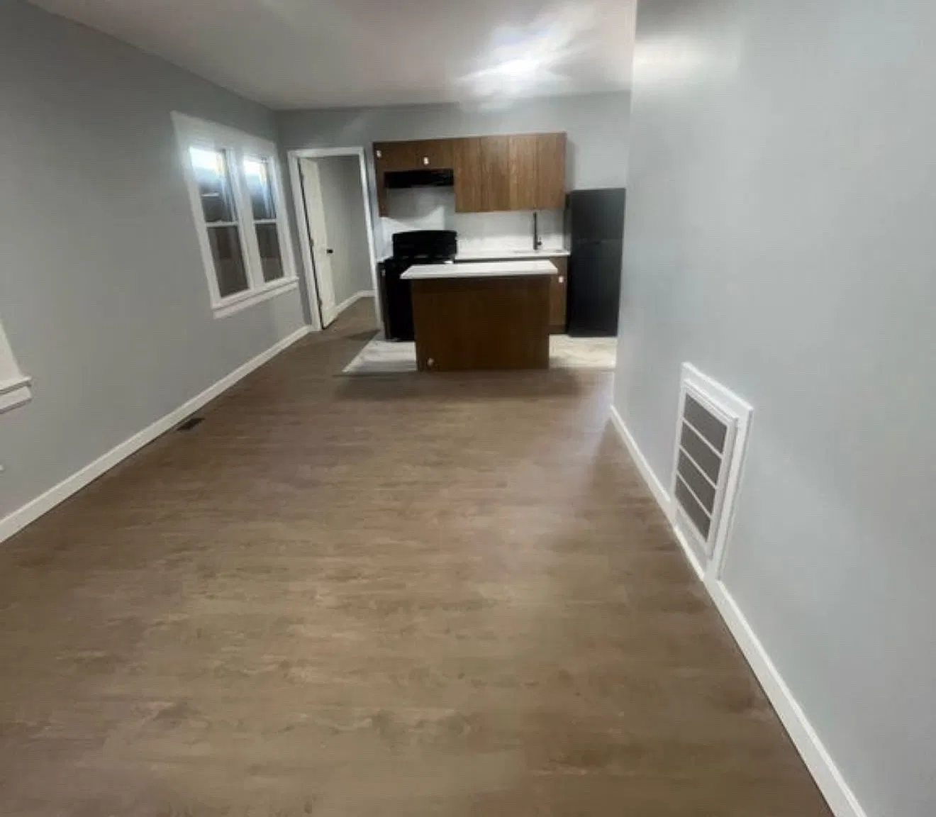 4 bed, 1.5 bath, $2,350 — Photo 1
