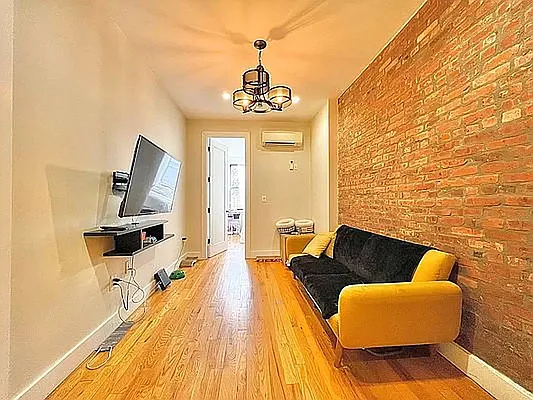 Rented by Doorway NYC, LLC | media 2