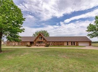 9986 N 2426th Rd, Weatherford, OK 73096
