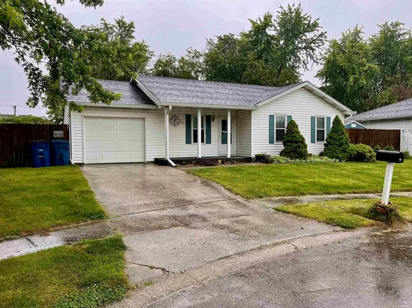 46 Jacks St, Gas City, IN 46933