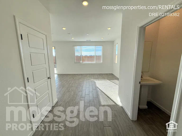8840 Dorsetwood Way — Photo 4
