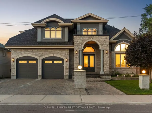 1623 Claymor Ave, Ottawa, ON K2C 1T4