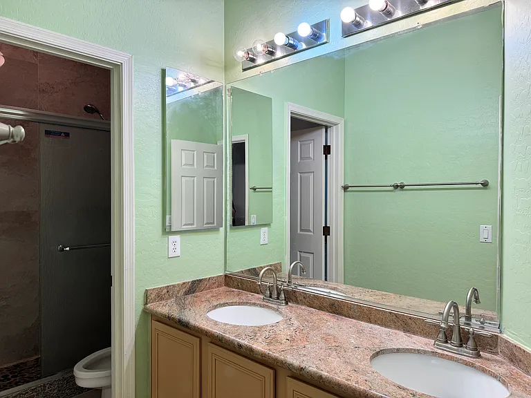 2821 E Stottler Ct — Photo 14