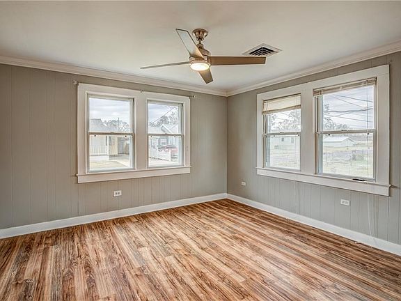 3rd image of 125 Marino Dr
