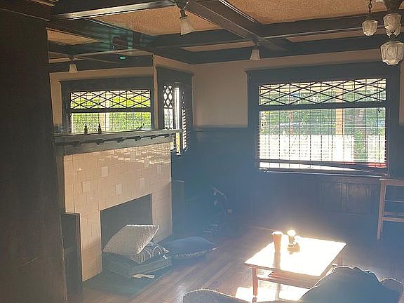 3rd image of 1368 Lucile Ave