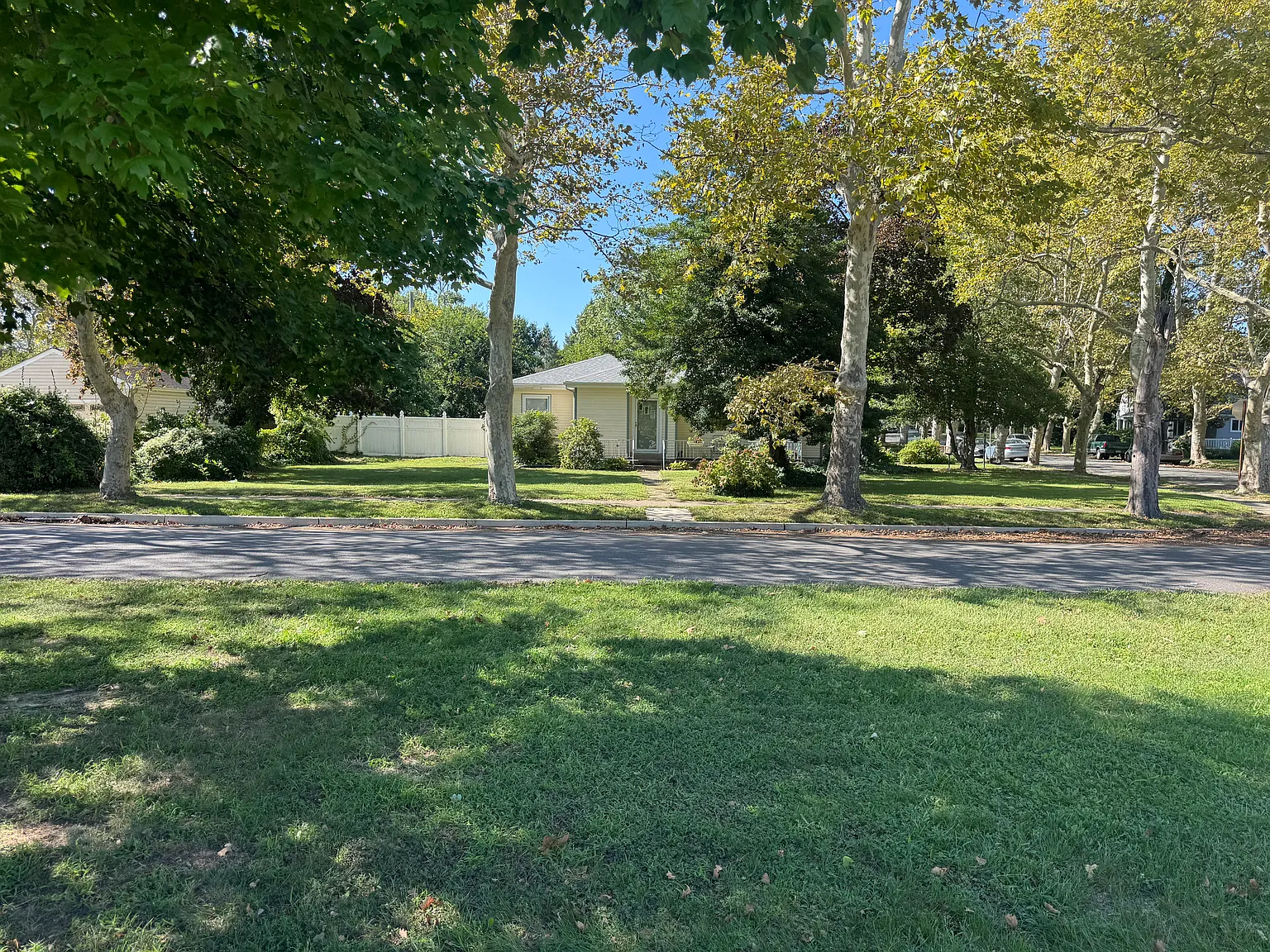2 bed, 1050 sqft, $2,300 — Photo 2